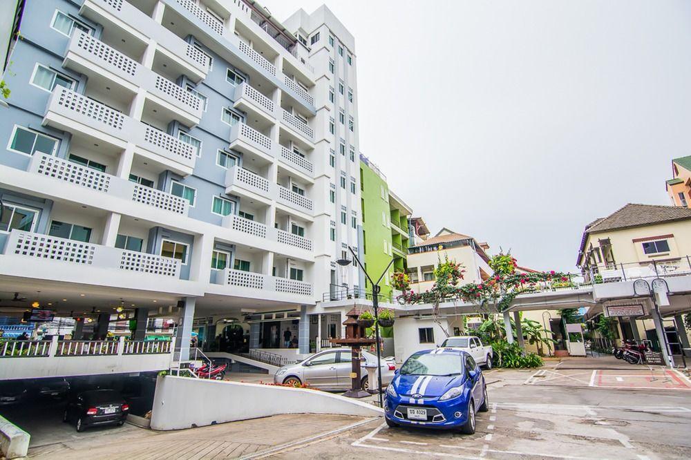 Hotel Sutus Court 3 Pattaya Exterior foto