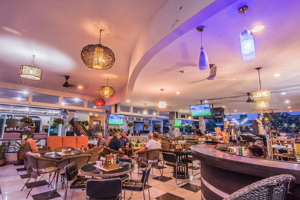 Hotel Sutus Court 3 Pattaya Exterior foto