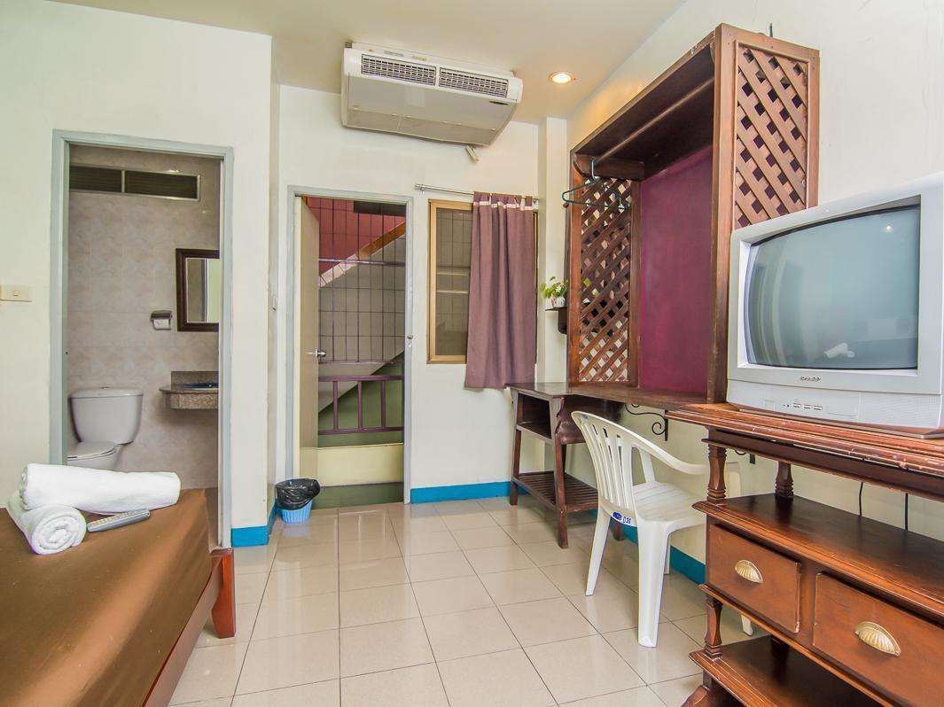 Hotel Sutus Court 3 Pattaya Exterior foto